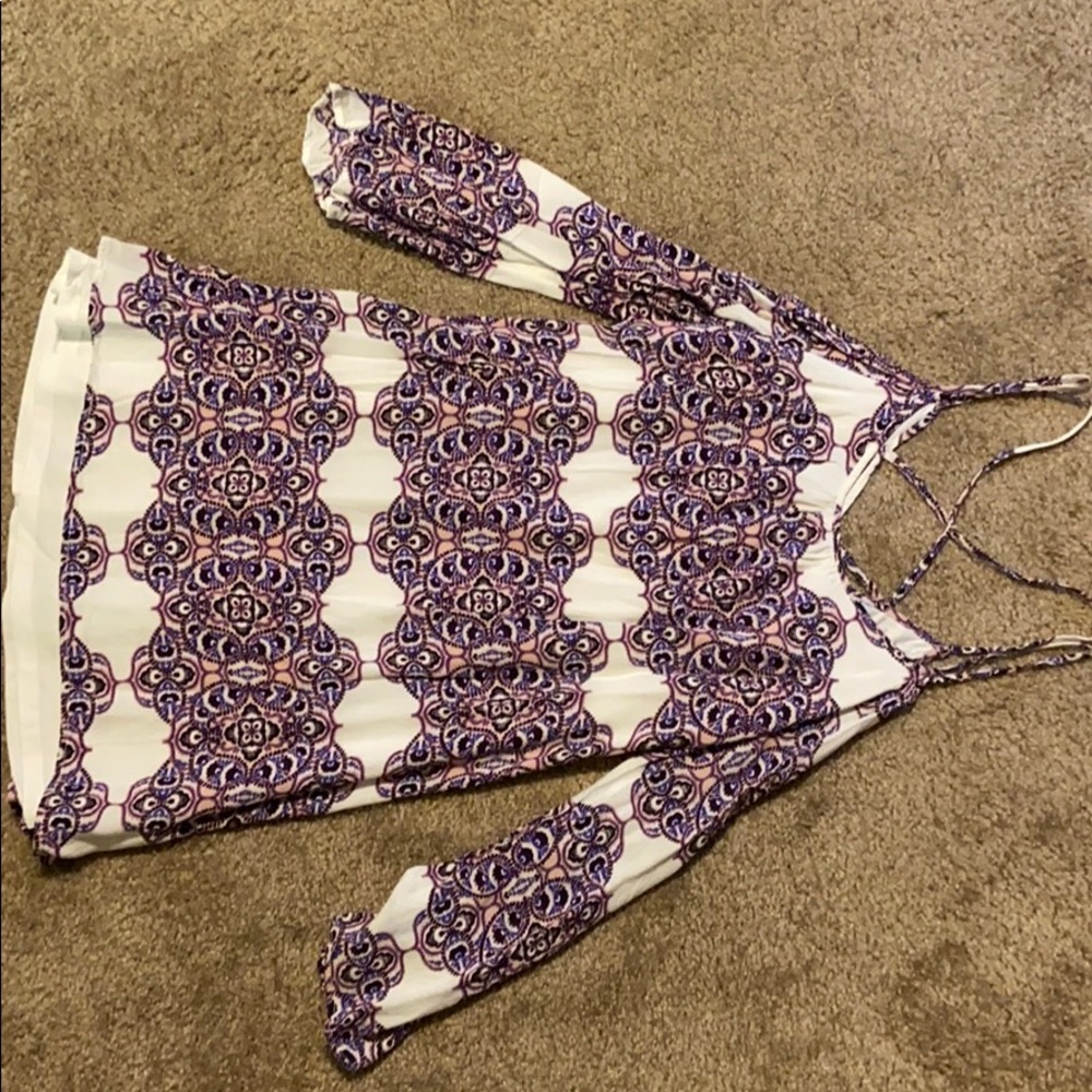 White & purple pattern summer dress